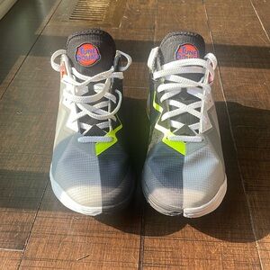 Nike Lebron 18 Space Jam Bugs v. Marvin Mens Sz 7 Womens Sz 8.5